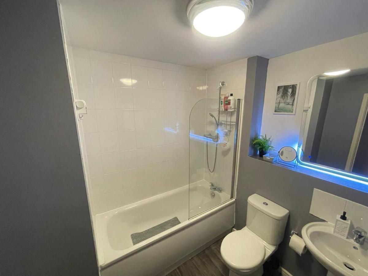 Cityfront Cosy Apt Near City Centre & Etihad Stadium, Free Parking Manchester Kültér fotó